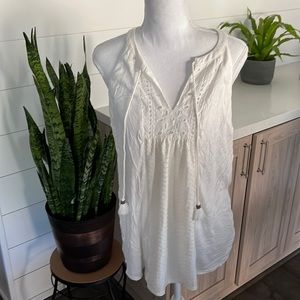 Daniel Rainn size medium tank top